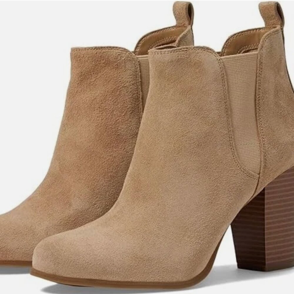 MICHAEL Michael Kors Women Evaline Heeled Chelsea Booties Size US 8M Camel Beige